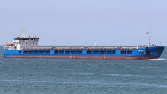 В Черном море в результате пожара на сухогрузе пропали 13 моряков
