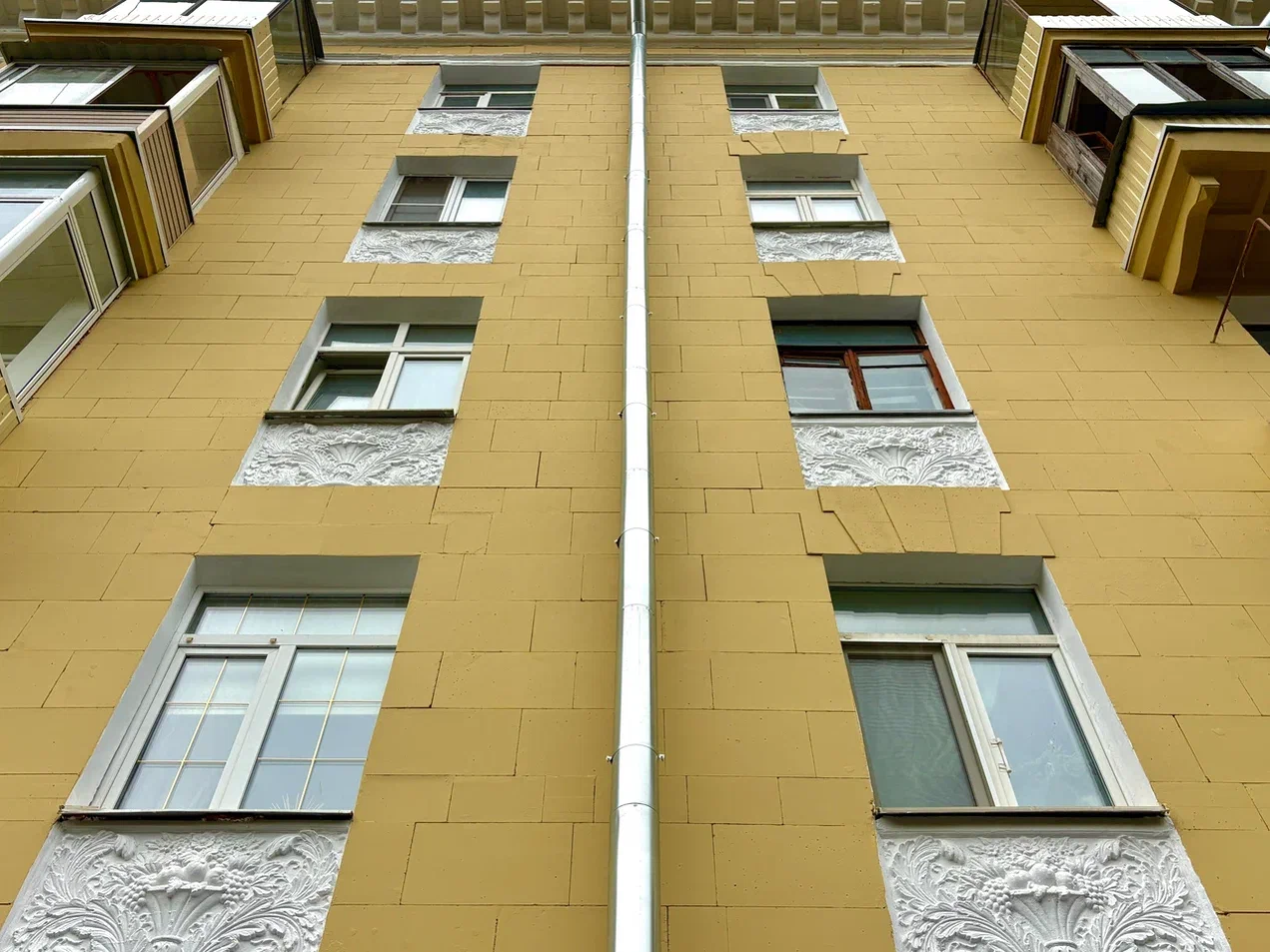 В районе Пресненский проходит капитальный ремонт дома 1951 года