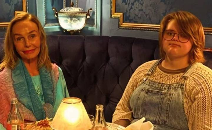 Актриса Наталья Андрейченко опубликовала фото с 17-летней внучкой