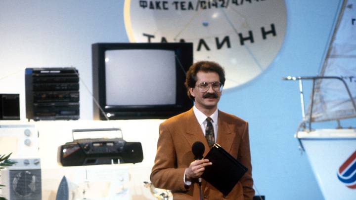 Владислав Листьев — первый ведущий шоу. Фото 1991 года